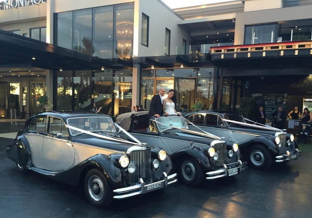 preview_able-classic-wedding-cars_gUGxq32h